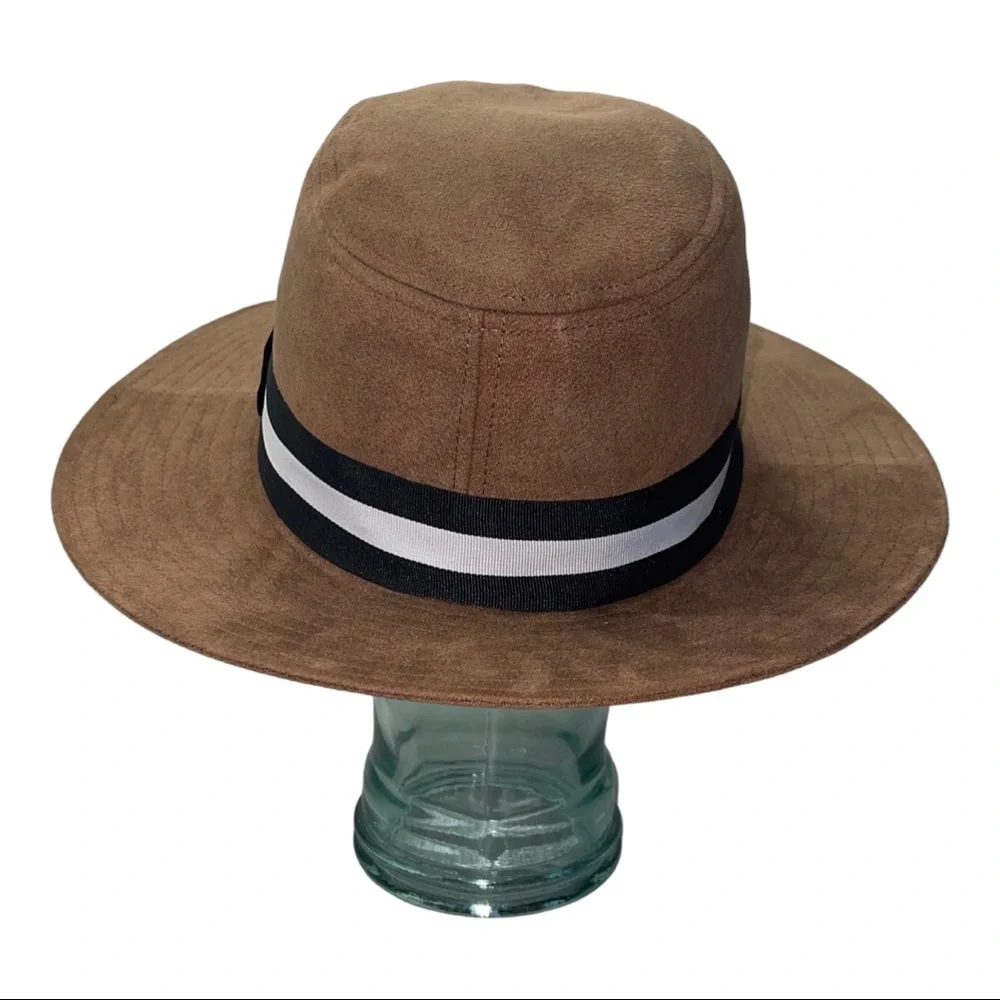 Hat - Picture 3 of 3